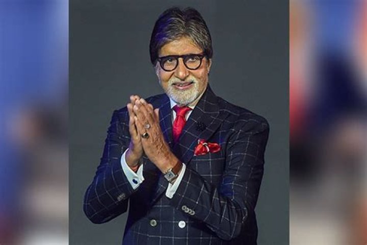 Amitabh Bachchan thanks fans for wishing his daughter Shweta Bachchan