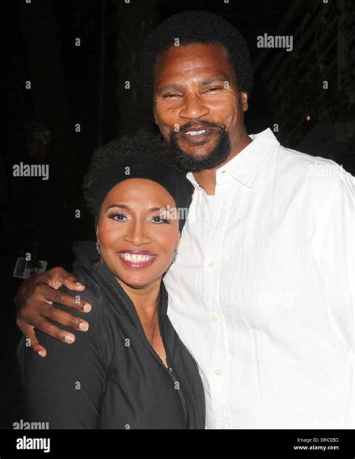 Arnold Byrd (Jenifer Lewis Husband) Age, Net Worth, Bio