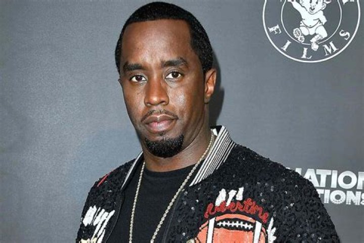 Bauch Diskrepanz Beschwörung p diddy mantel ermüden Verstehen Schule