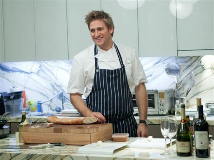 Chef Curtis Stone Gushes Over Wife in Adorable Instagram Post