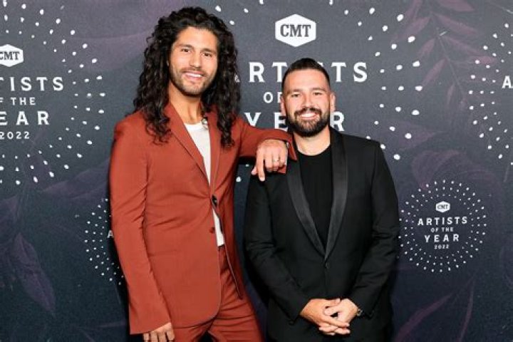 Dan + Shay's Shay Mooney Reveals the Secret to His Weight Loss