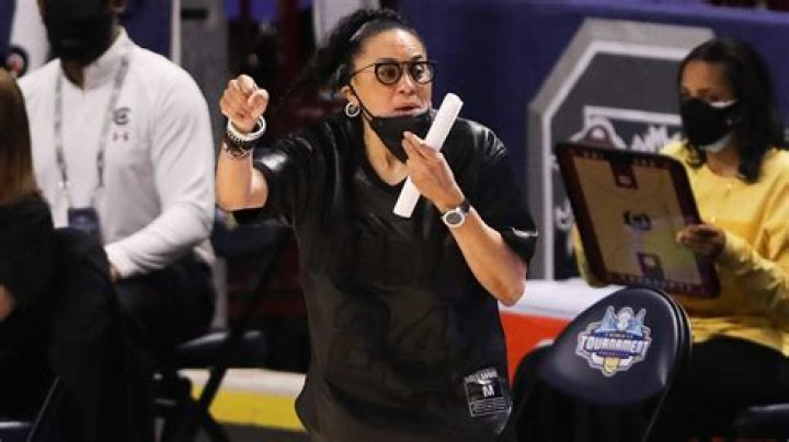 Dawn Staley, Adia Barnes making Final Four history. ADs, pay attention