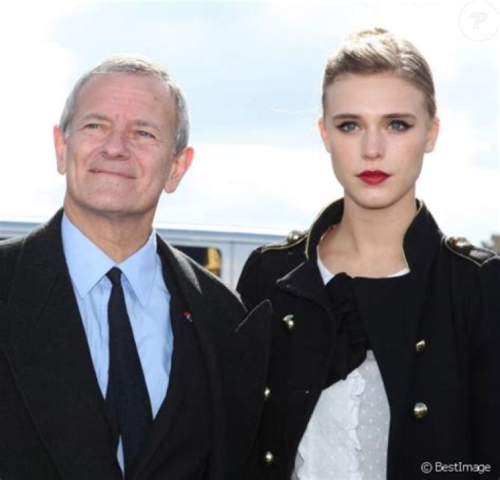 Francis Huster amoureux ? Gaia Weiss dément être sa compagne, lui aussi