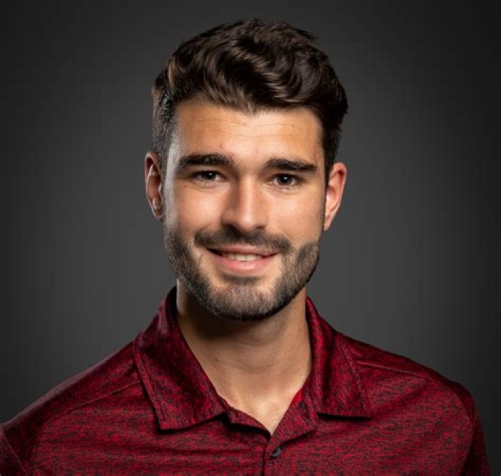 Get To Know Daniel Miller Age, Girlfriend, Height, Return To Amish