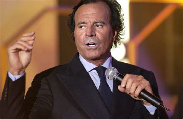 ¿Qué opina Julio Iglesias de sus 'memes'?