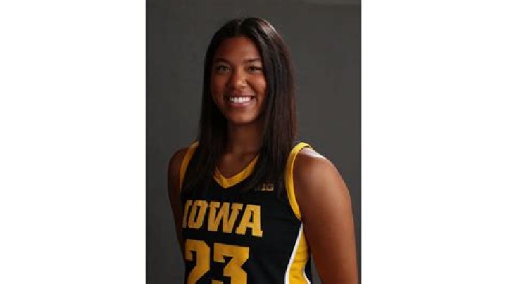 Jada Gyamfi, juniortobe at Johnston, commits to Iowa women’s
