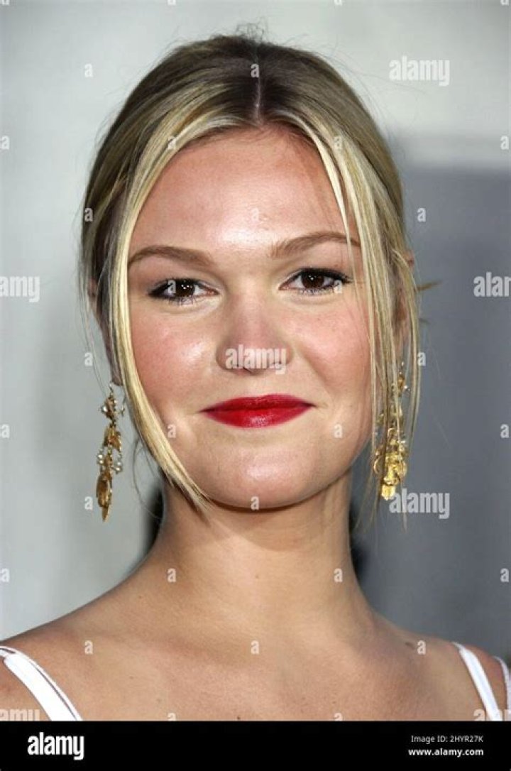 Julia Stiles Attends the Hollywood Reporter’s 9th Annual Most Powerful