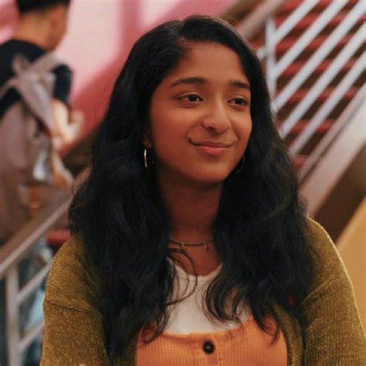 Maitreyi Ramakrishnan, Net Worth, Age, Height, Movies, Parents, Family