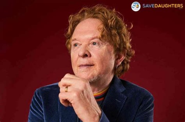 Mick Hucknall Net Worth 2024 Wiki, Married, Family, Wedding, Salary