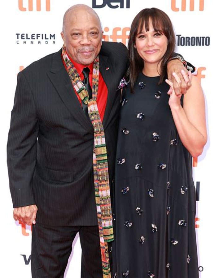 Quincy Jones & Rashida Jones from Grammys 2016 Party Pics E! News
