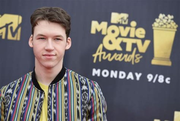 ’13 Reasons Why’ Star Devin Druid Leads Cast In Horror ‘The Pale Door