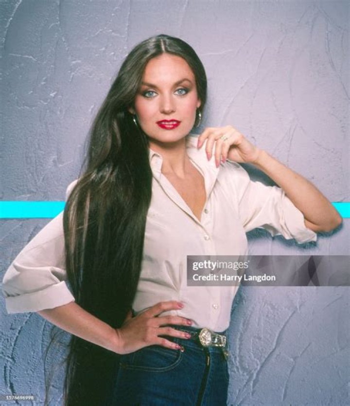 Who is Crystal Gayle's daughter Catherine Clare Gatzimos?
